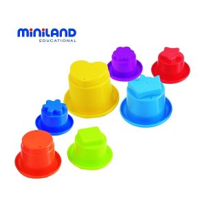 Piramida din cupe pentru bebelusi Miniland